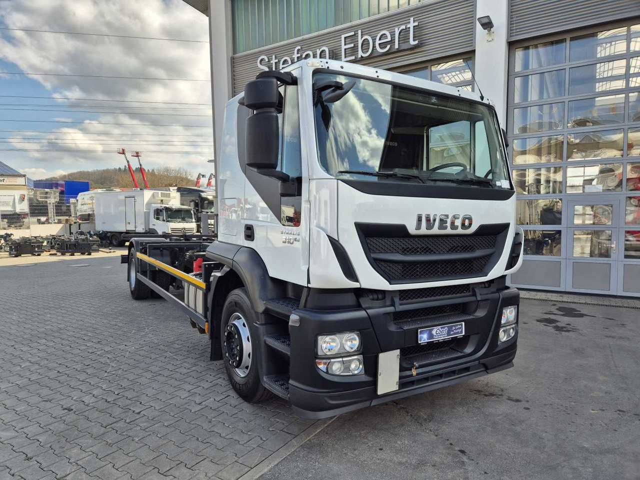Iveco Stralis AT190S31/P BDF Klima Standh. AHK Bett - Containerwagen/ Wechselfahrgestell LKW: das Bild 4 Iveco Stralis AT190S31/P BDF Klima Standh. AHK Bett - Containerwagen/ Wechselfahrgestell LKW: das Bild 4