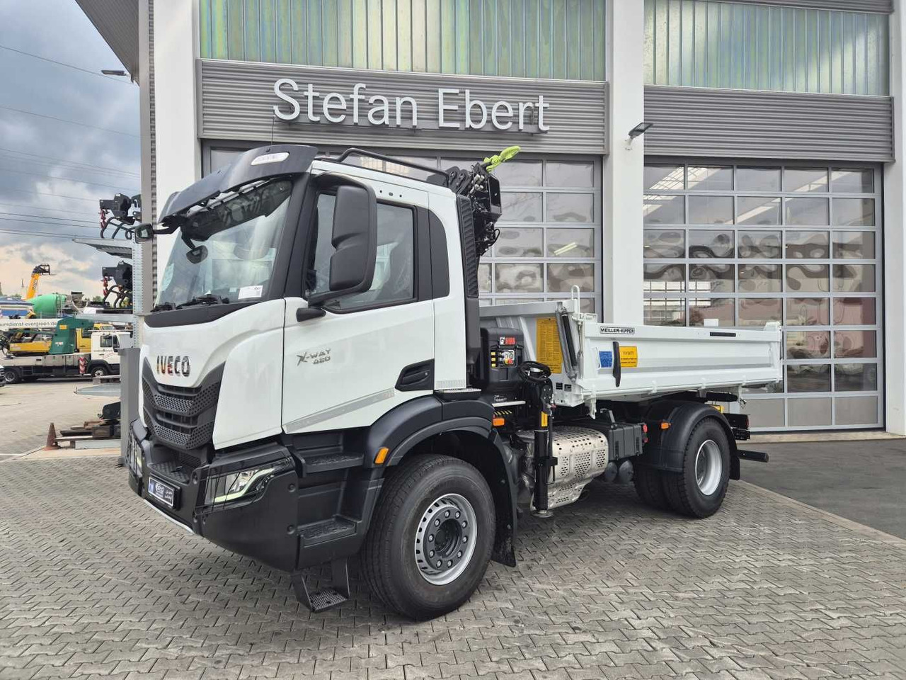 Iveco X-Way AD200X42/P HR OFF Hiab X-HIDUO 118E-3 Funk - Kipper, Autokran: das Bild 4 Iveco X-Way AD200X42/P HR OFF Hiab X-HIDUO 118E-3 Funk - Kipper, Autokran: das Bild 4