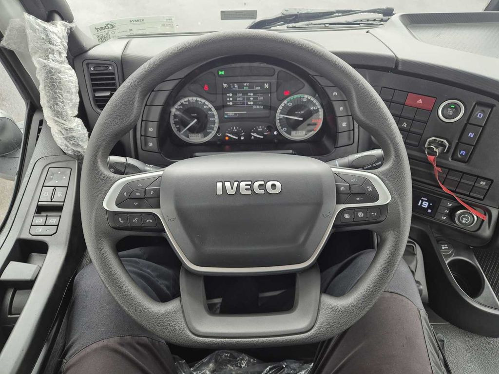 Iveco X-Way AD200X48 HR OFF 4x2 Meiller Intarder 2x  – Leasing Iveco X-Way AD200X48 HR OFF 4x2 Meiller Intarder 2x: das Bild 14