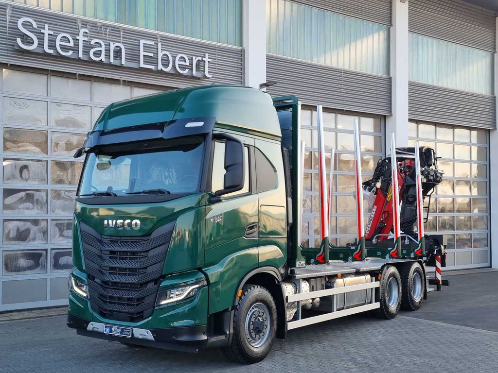 Iveco X-Way AS300X57 Z/P HR ON+ 6x4 (6x6 Hi Traction) - Holztransporter, Autokran: das Bild 3 Iveco X-Way AS300X57 Z/P HR ON+ 6x4 (6x6 Hi Traction) - Holztransporter, Autokran: das Bild 3