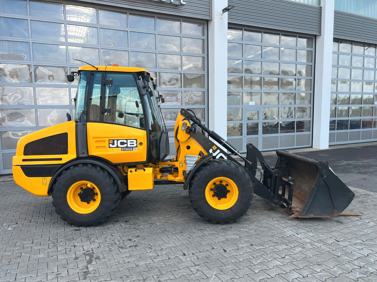 JCB 407 SV / nur 268h! / Klappschaufel & Gabel - Radlader: das Bild 2 JCB 407 SV / nur 268h! / Klappschaufel & Gabel - Radlader: das Bild 2