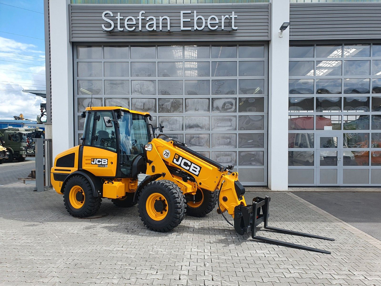 JCB TM 180 SV C / Neufahrzeug / Teleskop / Gabel - Radlader: das Bild 2 JCB TM 180 SV C / Neufahrzeug / Teleskop / Gabel - Radlader: das Bild 2