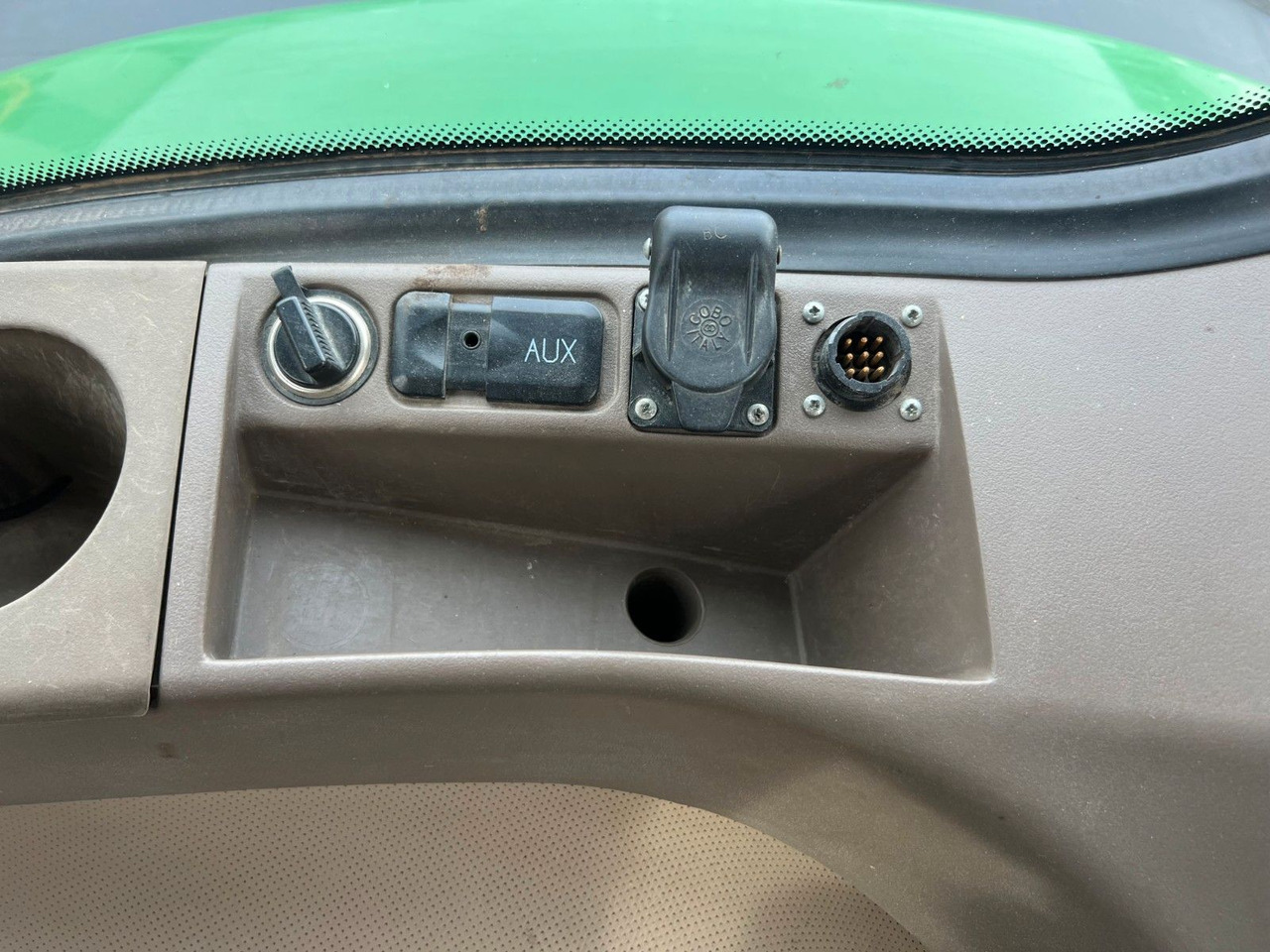 Traktor John Deere 8295 R / kein AdBlue / Rückfahreinrichtung: das Bild 39