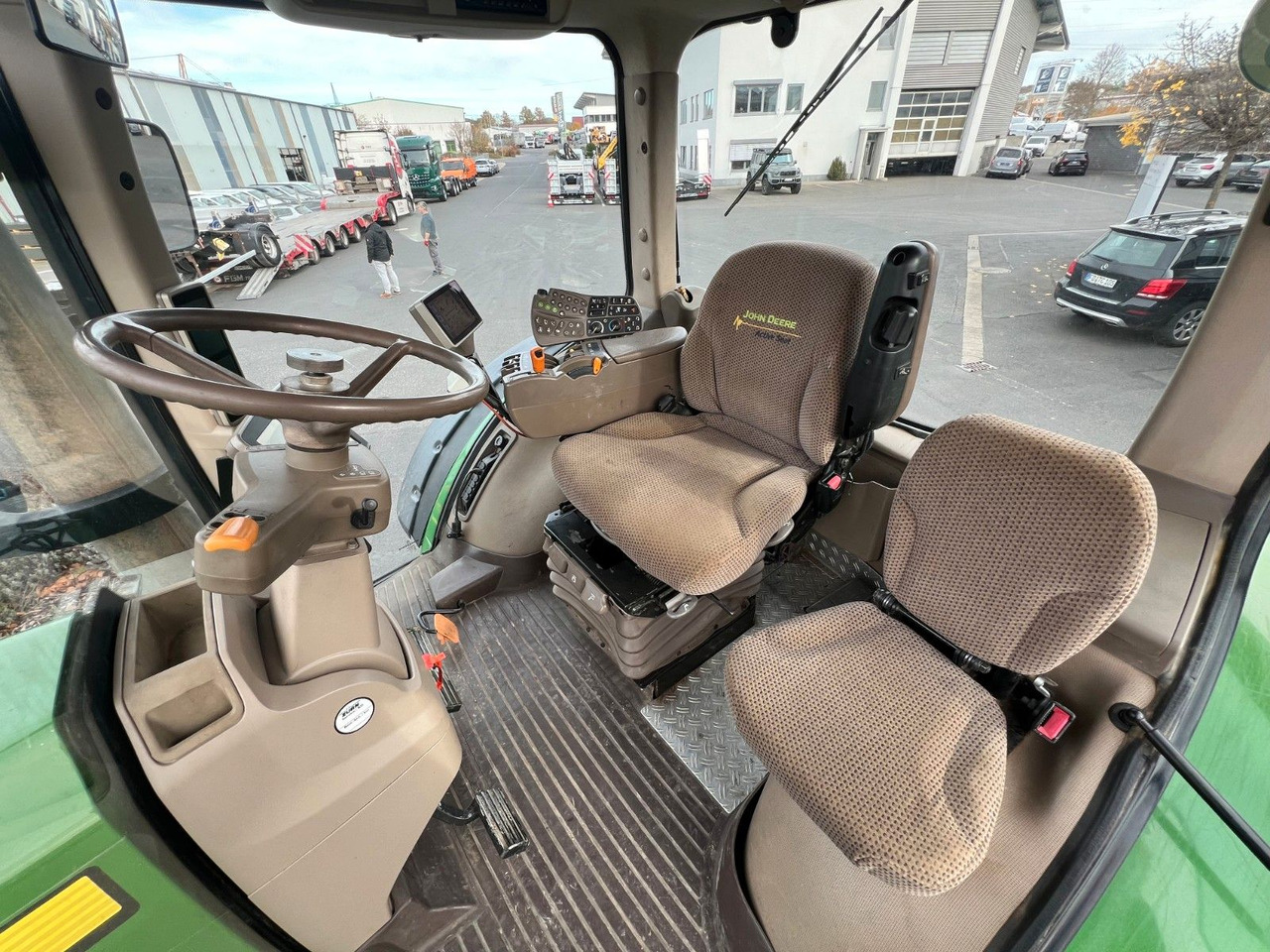 Traktor John Deere 8295 R / kein AdBlue / Rückfahreinrichtung: das Bild 27