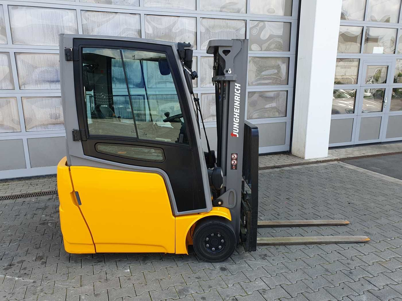Jungheinrich EFG 215 / Triplex: 4.25m! / SS / 4.166h / 2024 - Elektrostapler: das Bild 3 Jungheinrich EFG 215 / Triplex: 4.25m! / SS / 4.166h / 2024 - Elektrostapler: das Bild 3