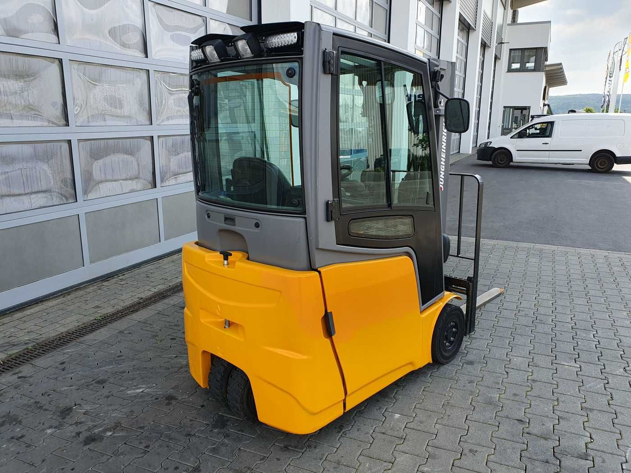 Jungheinrich EFG 215 / Triplex: 4.25m! / SS / 4.166h / 2024 - Elektrostapler: das Bild 4 Jungheinrich EFG 215 / Triplex: 4.25m! / SS / 4.166h / 2024 - Elektrostapler: das Bild 4