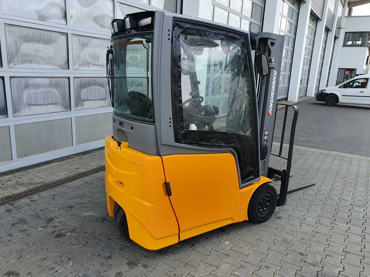Jungheinrich EFG 215 / Triplex 4.25m / SS / nur 1.680h / 2021 - Elektrostapler: das Bild 4 Jungheinrich EFG 215 / Triplex 4.25m / SS / nur 1.680h / 2021 - Elektrostapler: das Bild 4