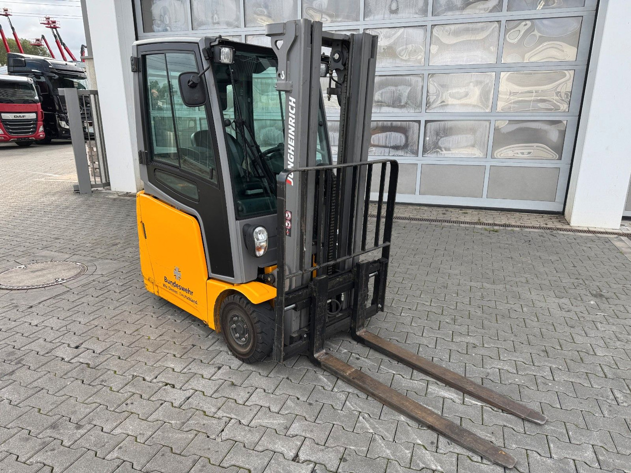 Jungheinrich EFG 215 / Triplex: 4.25m! / SS / nur 716h! - Elektrostapler: das Bild 3 Jungheinrich EFG 215 / Triplex: 4.25m! / SS / nur 716h! - Elektrostapler: das Bild 3