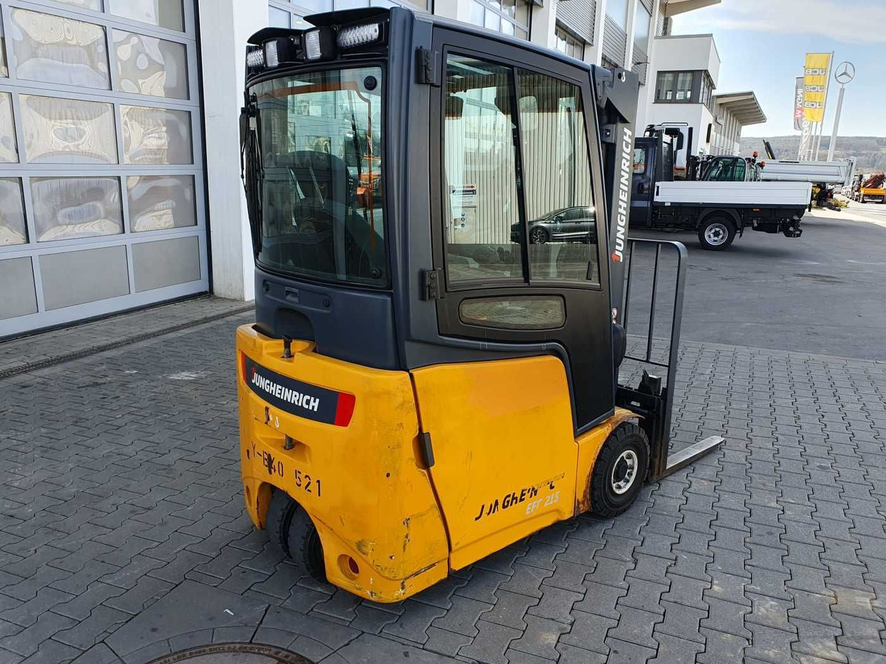 Jungheinrich EFG 215 / Triplex: 4.35m! / SS / nur 2.054h! - Elektrostapler: das Bild 3 Jungheinrich EFG 215 / Triplex: 4.35m! / SS / nur 2.054h! - Elektrostapler: das Bild 3
