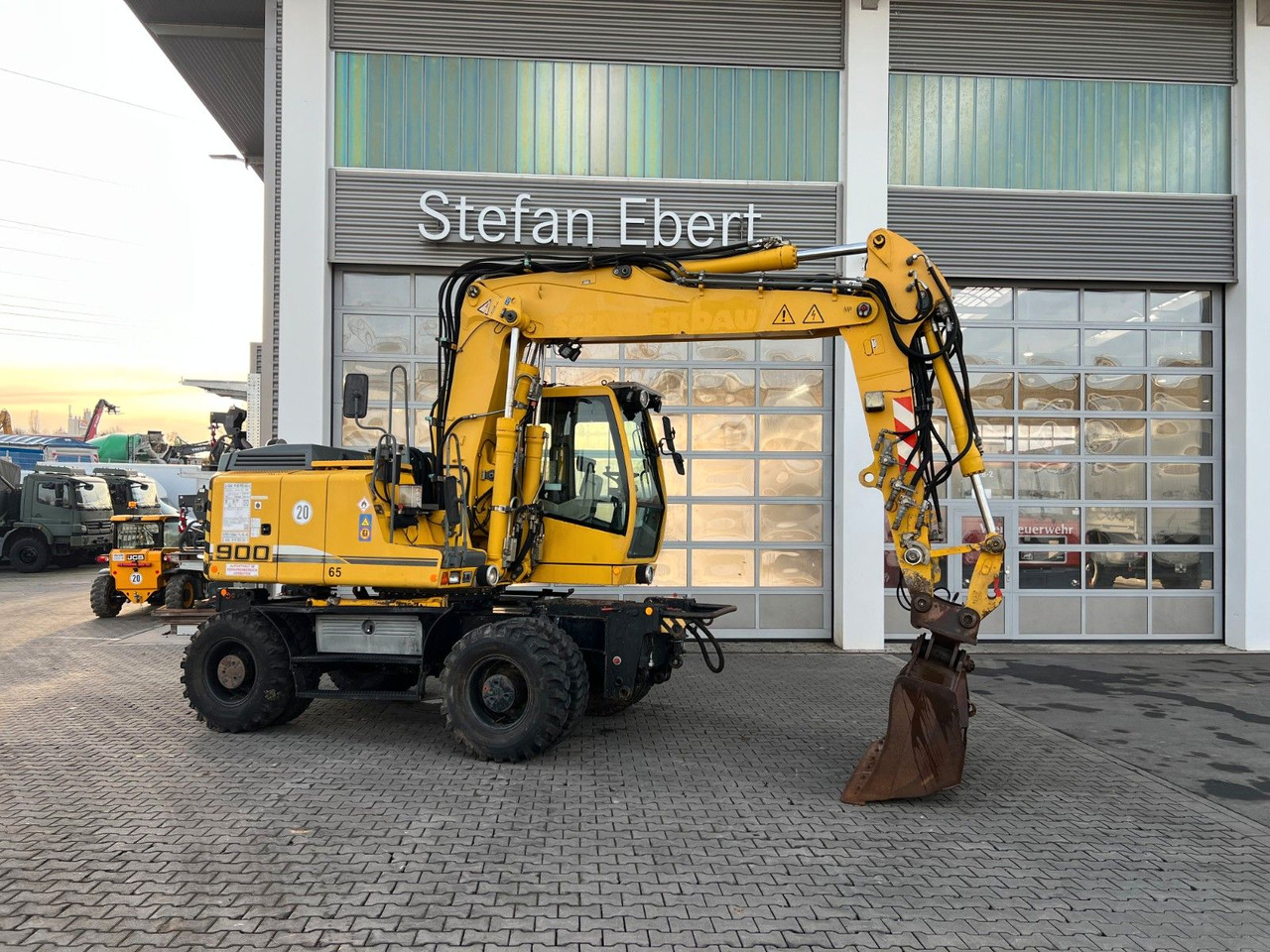 Liebherr A 900 C ZW Litronic / 19.616 h / 2009 - Mobilbagger: das Bild 1 Liebherr A 900 C ZW Litronic / 19.616 h / 2009 - Mobilbagger: das Bild 1