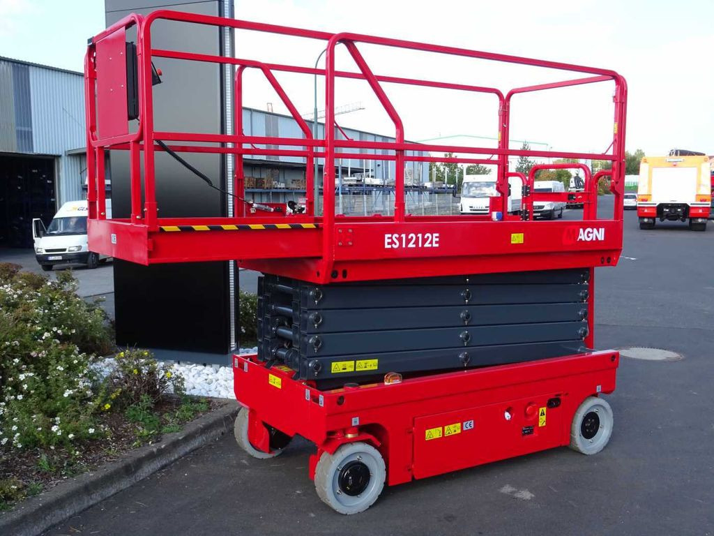 Magni ES1212E Scherenbühne // 12m Arbeitshöhe - Scherenbühne: das Bild 2 Magni ES1212E Scherenbühne // 12m Arbeitshöhe - Scherenbühne: das Bild 2