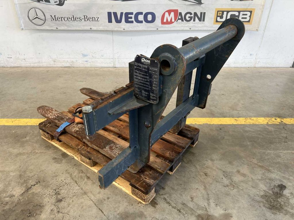 Magni Palettengabel / Manitou / 5.000 kg / 2017 Magni Palettengabel / Manitou / 5.000 kg / 2017 - Gabel: das Bild 5 Magni Palettengabel / Manitou / 5.000 kg / 2017 Magni Palettengabel / Manitou / 5.000 kg / 2017 - Gabel: das Bild 5