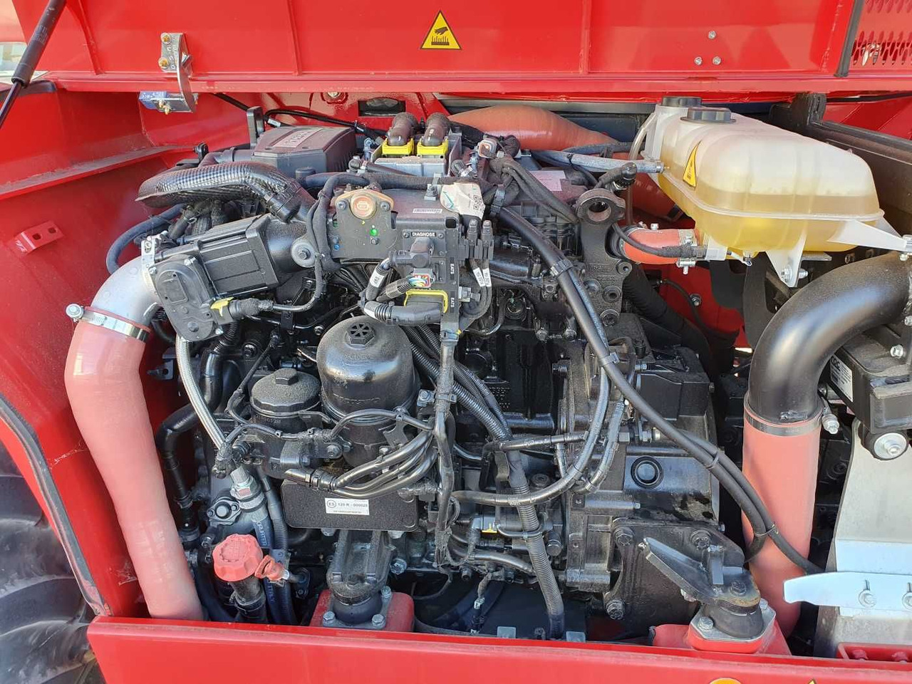 Magni RTH 6.30 Roto + Funk + Klima / nur 119h! – Leasing Magni RTH 6.30 Roto + Funk + Klima / nur 119h!: das Bild 9 Magni RTH 6.30 Roto + Funk + Klima / nur 119h! – Leasing Magni RTH 6.30 Roto + Funk + Klima / nur 119h!: das Bild 9