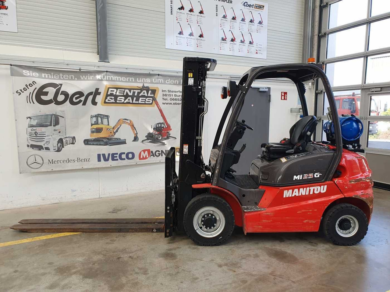 Manitou MI 25 G / Triplex: 4.70m / nur 1.976h! / SS - Gabelstapler: das Bild 1 Manitou MI 25 G / Triplex: 4.70m / nur 1.976h! / SS - Gabelstapler: das Bild 1