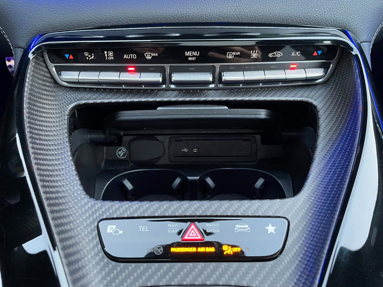 Coupé Mercedes-Benz AMG GT 53 4M AirM+StdH+Burm3D+360°+PAGA+HUD: das Bild 25 Coupé Mercedes-Benz AMG GT 53 4M AirM+StdH+Burm3D+360°+PAGA+HUD: das Bild 25