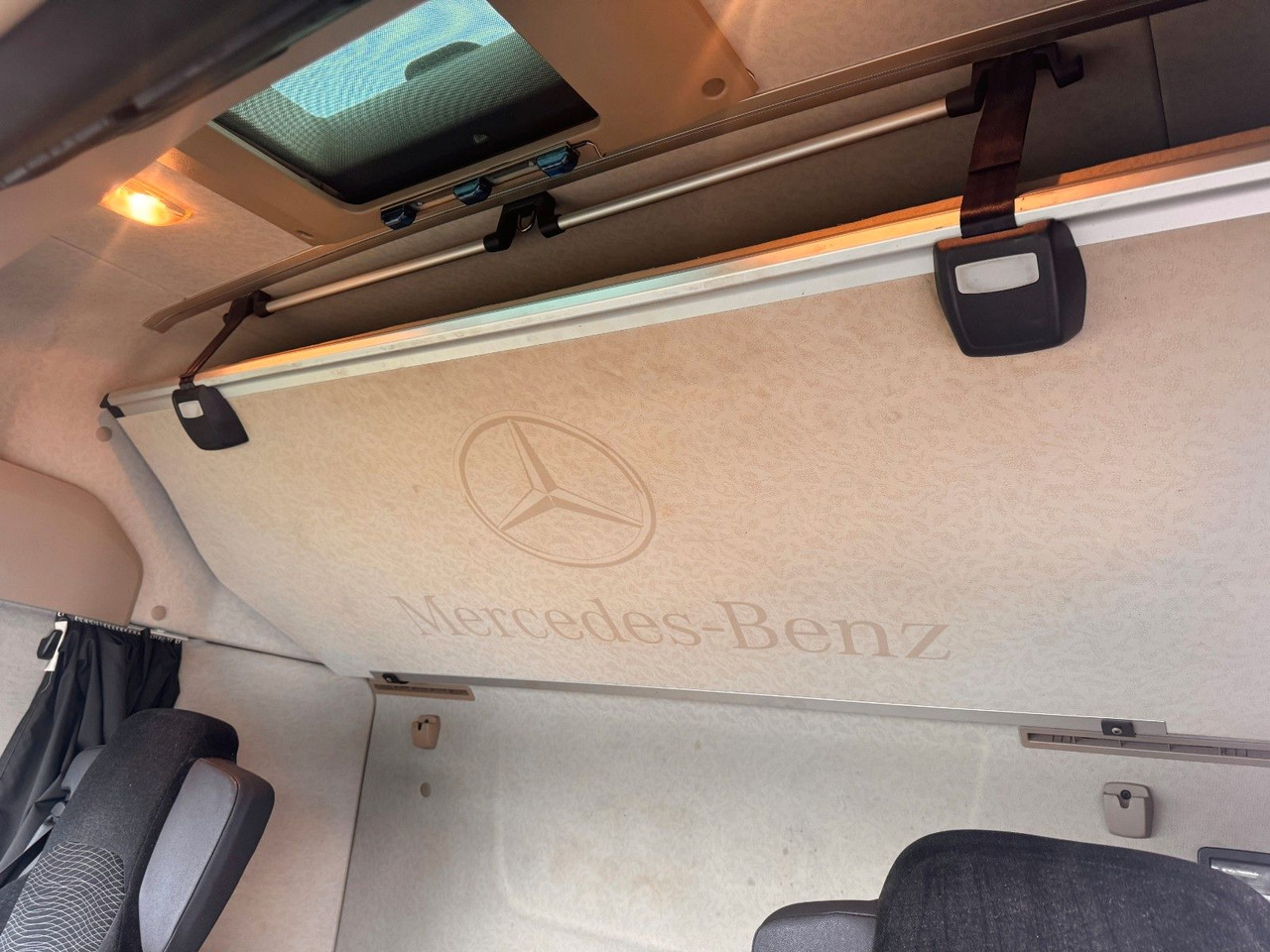 Plane LKW Mercedes-Benz Actros 2542 LnR 6x2 Retarder Standklima: das Bild 16