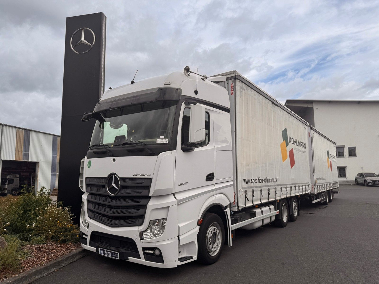 Mercedes-Benz Actros 2542 LnR 6x2 Retarder Standklima - Plane LKW: das Bild 1 Mercedes-Benz Actros 2542 LnR 6x2 Retarder Standklima - Plane LKW: das Bild 1