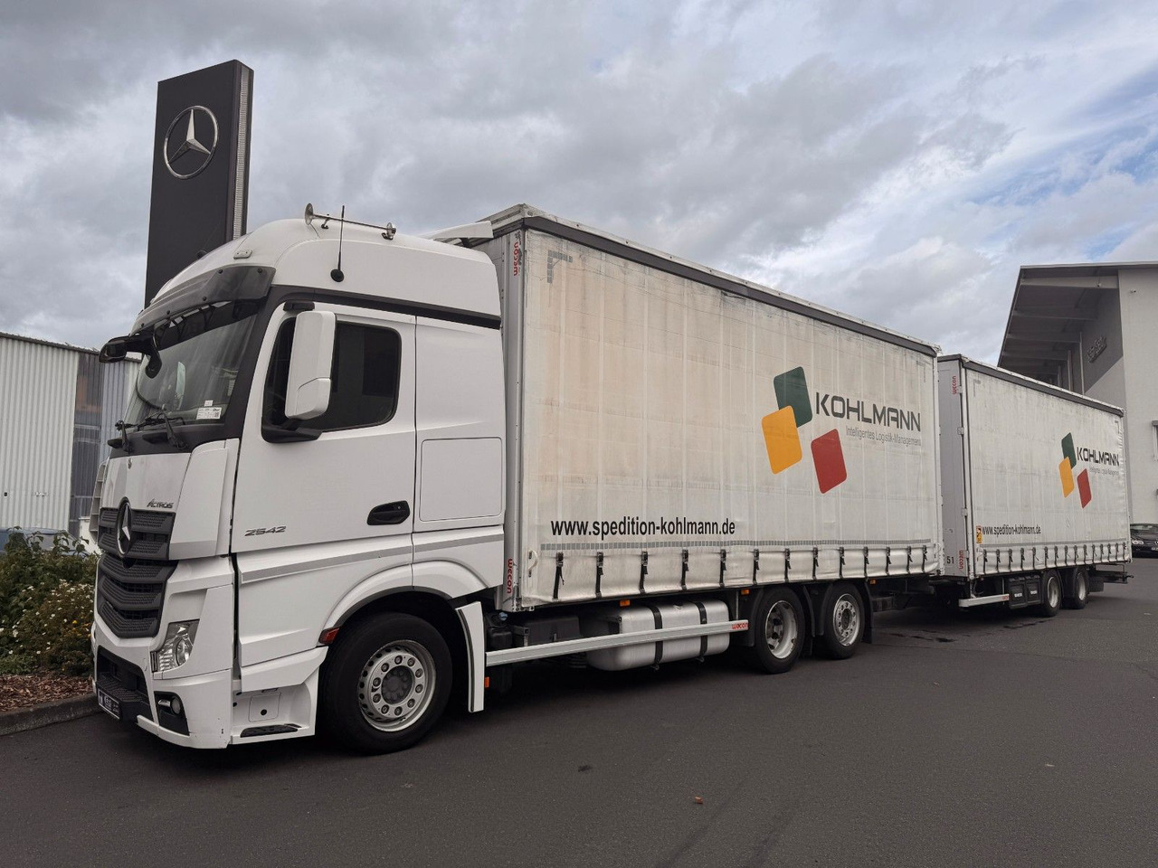 Plane LKW Mercedes-Benz Actros 2542 LnR 6x2 Retarder Standklima: das Bild 23