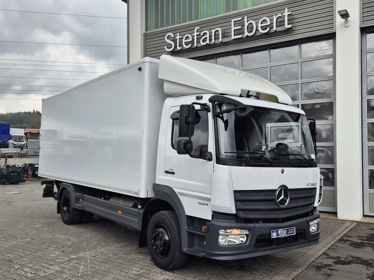Mercedes-Benz Atego 1524 L LBW 1.500kg Klima Standheizung - Koffer LKW: das Bild 4 Mercedes-Benz Atego 1524 L LBW 1.500kg Klima Standheizung - Koffer LKW: das Bild 4
