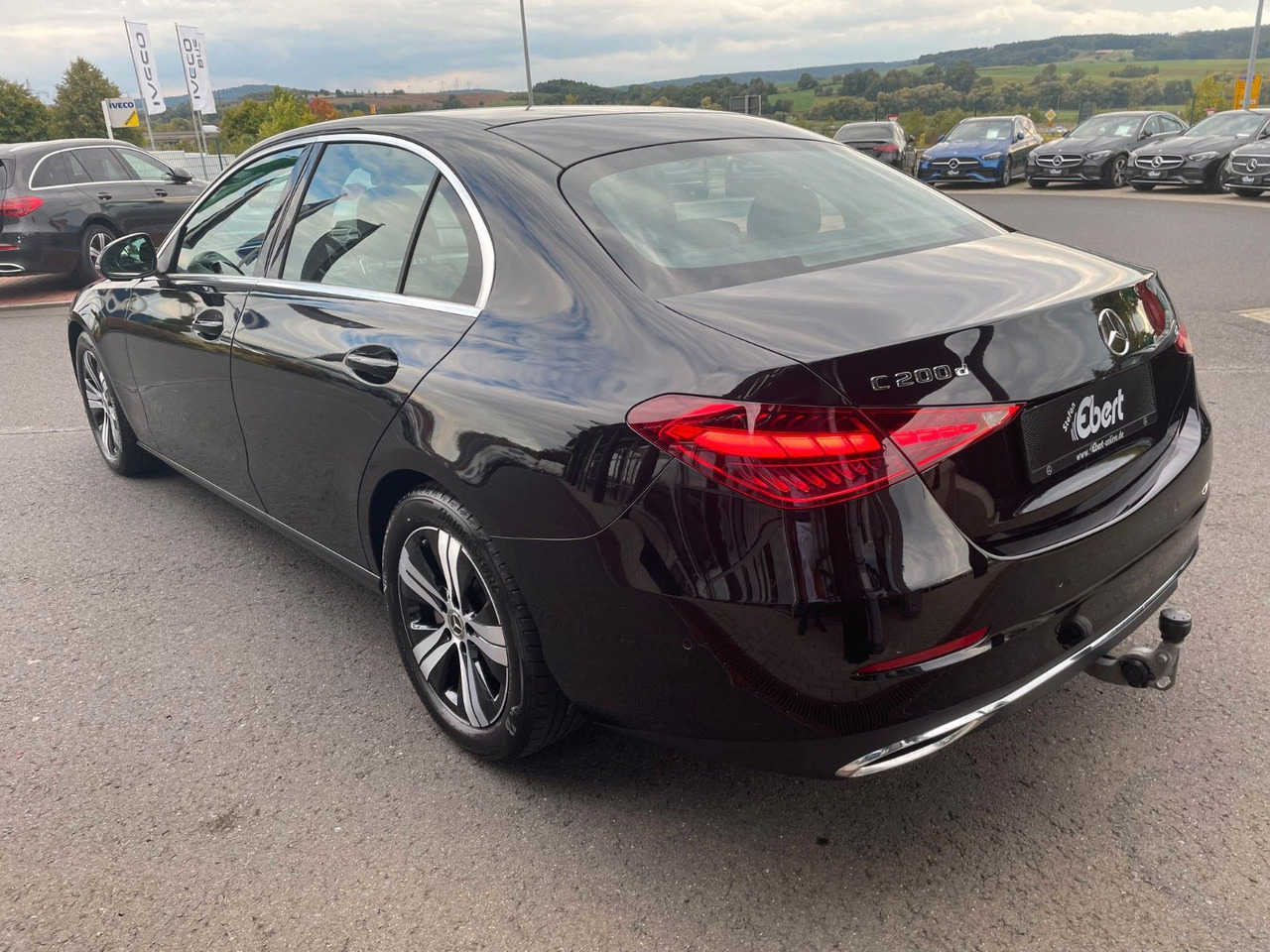 Mercedes-Benz C 200d AVANTGARDE LED+AHK+RKamera+MBUX+ - Limousine: das Bild 3 Mercedes-Benz C 200d AVANTGARDE LED+AHK+RKamera+MBUX+ - Limousine: das Bild 3