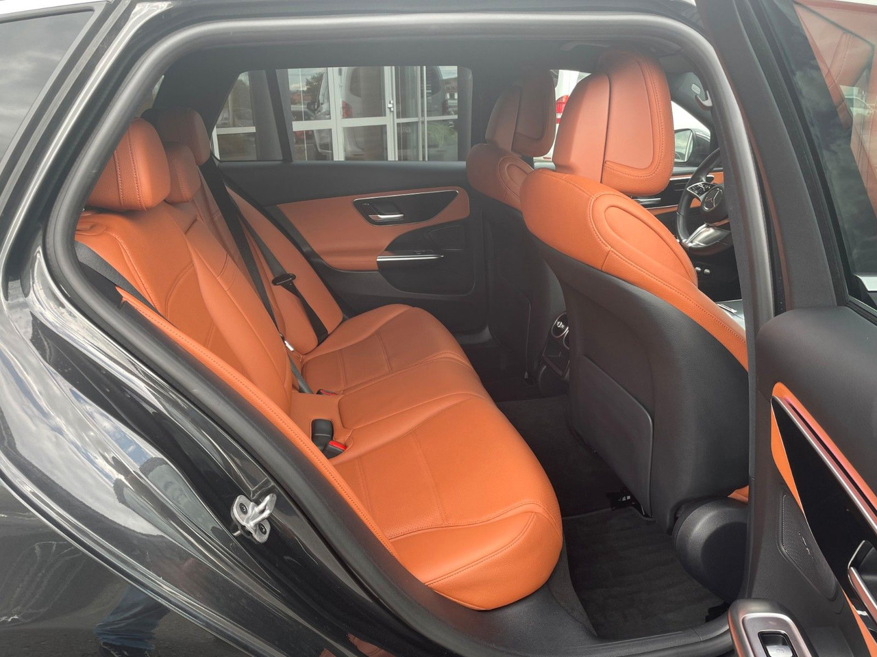Mercedes-Benz C 300 e T AVANTGARDE R-Kamera+TOTW+Carplay - Kombi: das Bild 3 Mercedes-Benz C 300 e T AVANTGARDE R-Kamera+TOTW+Carplay - Kombi: das Bild 3
