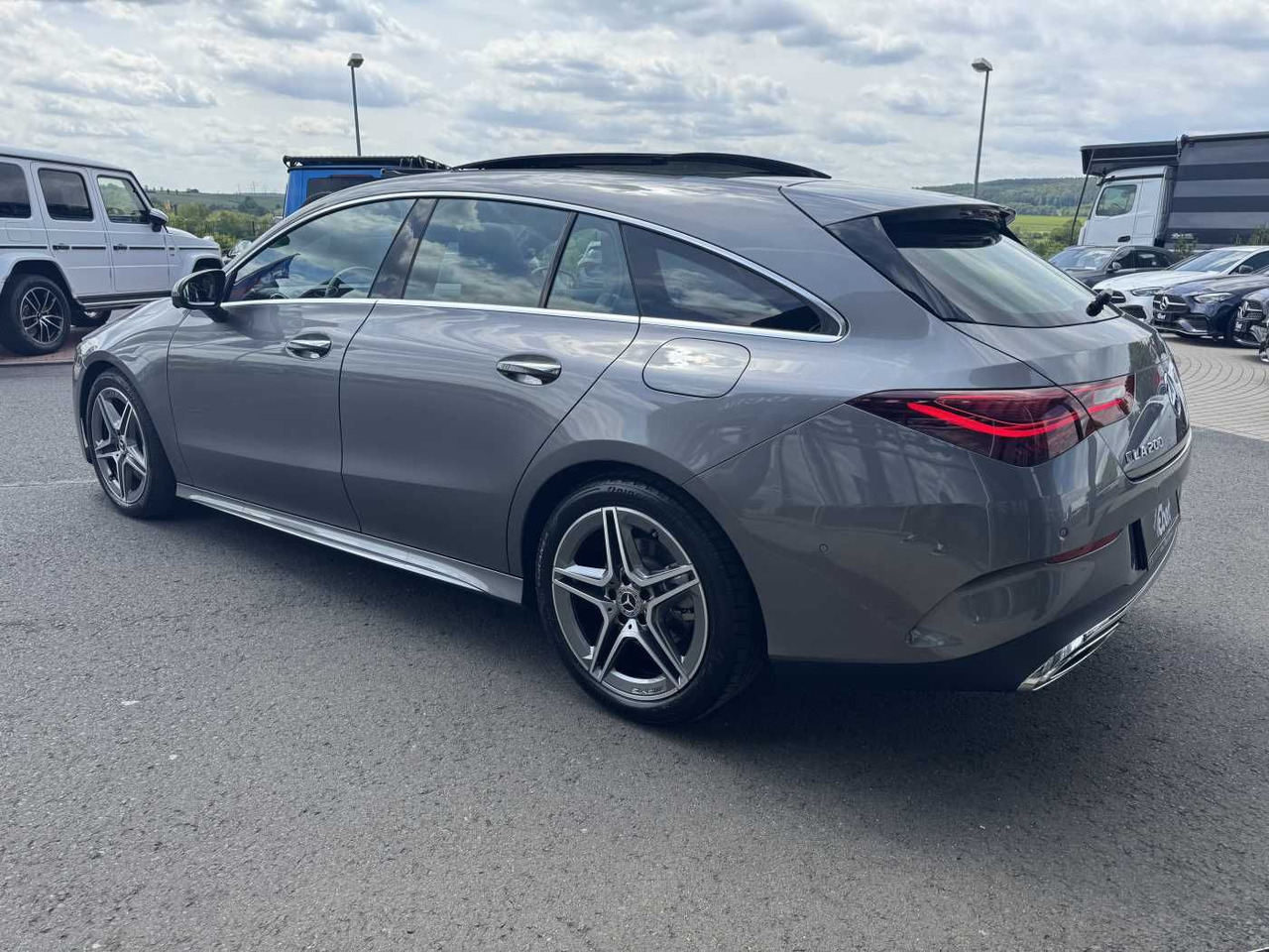 Mercedes-Benz CLA 200 AMG+Pano+MultiBeam+DistrPro+HUD+360 - PKW: das Bild 3 Mercedes-Benz CLA 200 AMG+Pano+MultiBeam+DistrPro+HUD+360 - PKW: das Bild 3