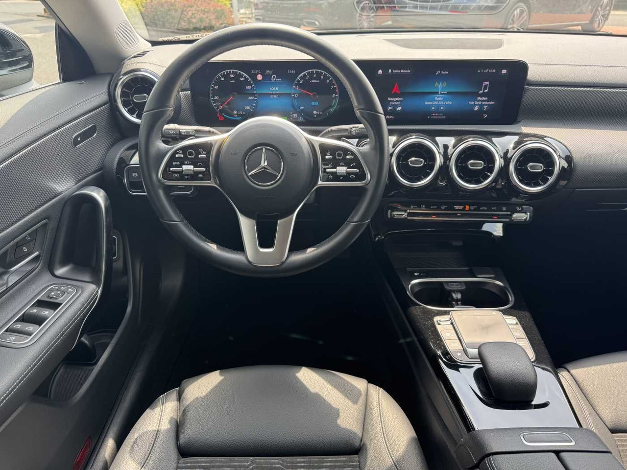 Mercedes-Benz CLA 250e Shooting Brake DistrPlus+RFK+Augment+LE – Leasing Mercedes-Benz CLA 250e Shooting Brake DistrPlus+RFK+Augment+LE: das Bild 12