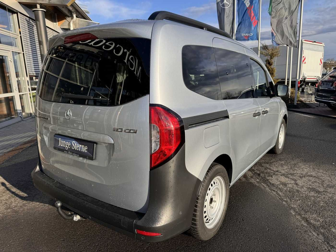 Mercedes-Benz Citan 110 CDI Tourer Klima AHK Kamera MBUX Tempo - Personentransporter: das Bild 4 Mercedes-Benz Citan 110 CDI Tourer Klima AHK Kamera MBUX Tempo - Personentransporter: das Bild 4