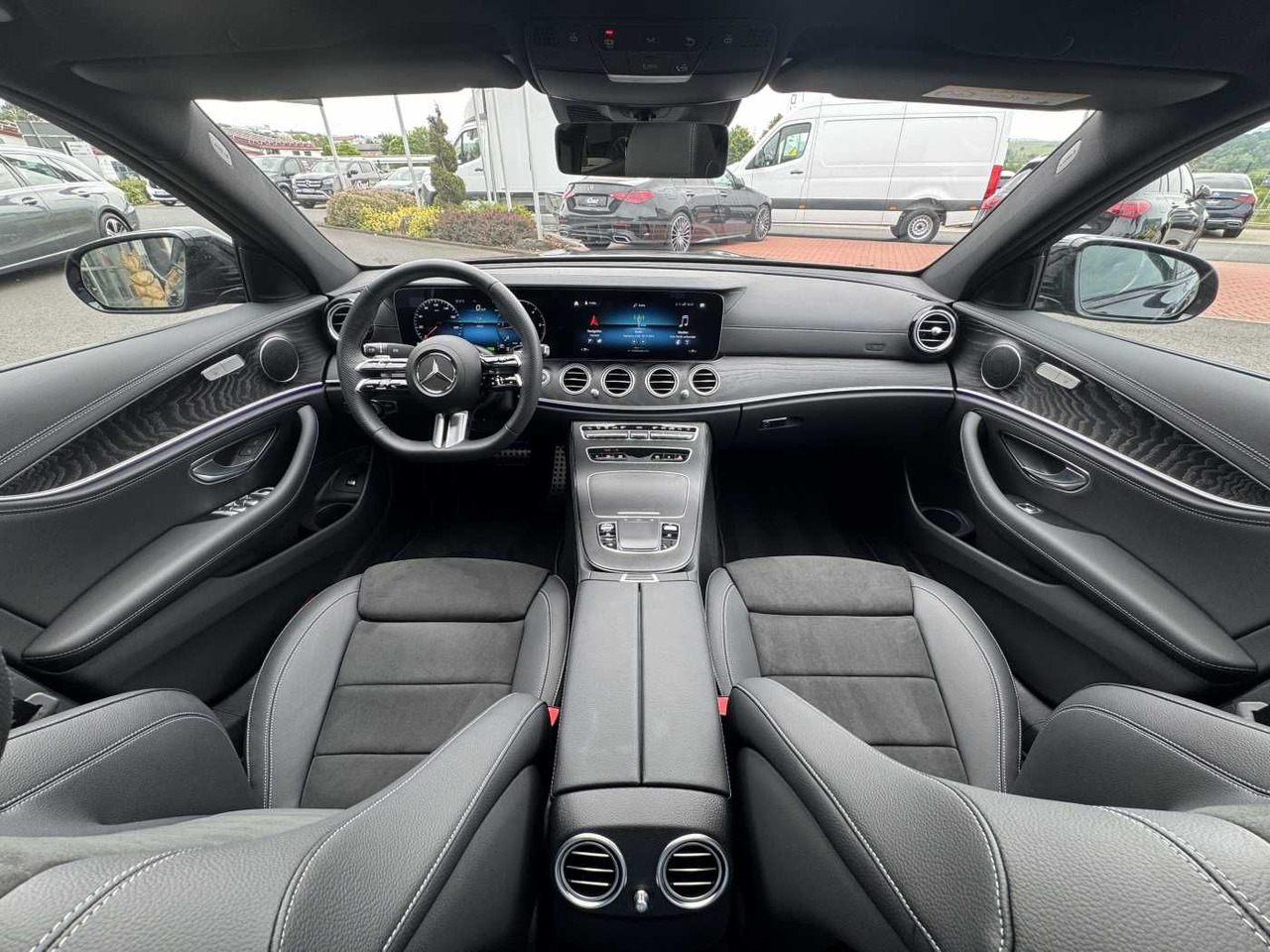 Mercedes-Benz E 220d AMG+Distr+Multibeam+Pano+ Ambiente+Night – Leasing Mercedes-Benz E 220d AMG+Distr+Multibeam+Pano+ Ambiente+Night: das Bild 12