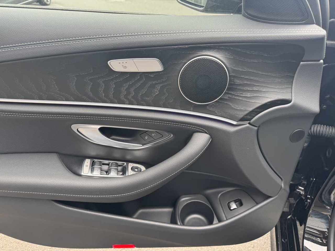 Mercedes-Benz E 220d AMG+Distr+Multibeam+Pano+ Ambiente+Night – Leasing Mercedes-Benz E 220d AMG+Distr+Multibeam+Pano+ Ambiente+Night: das Bild 9