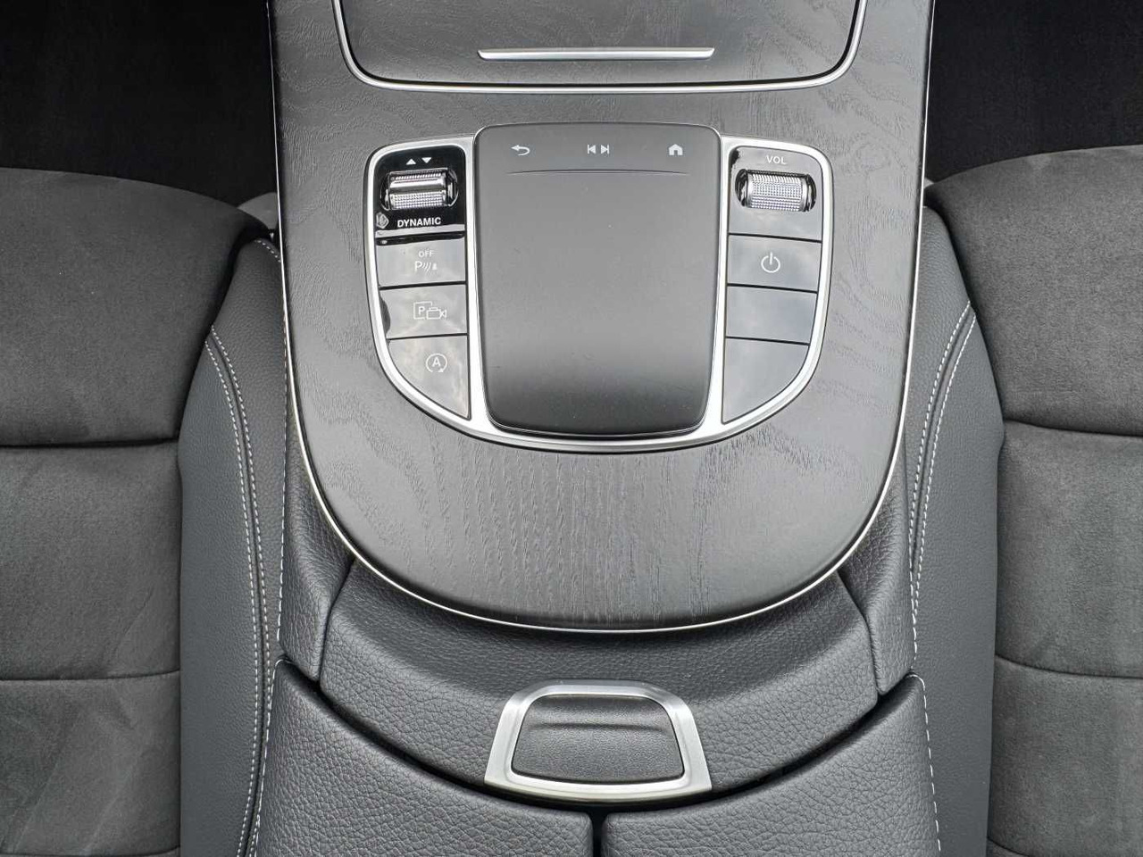 Mercedes-Benz E 220d AMG+Distr+Multibeam+Pano+ Ambiente+Night – Leasing Mercedes-Benz E 220d AMG+Distr+Multibeam+Pano+ Ambiente+Night: das Bild 14