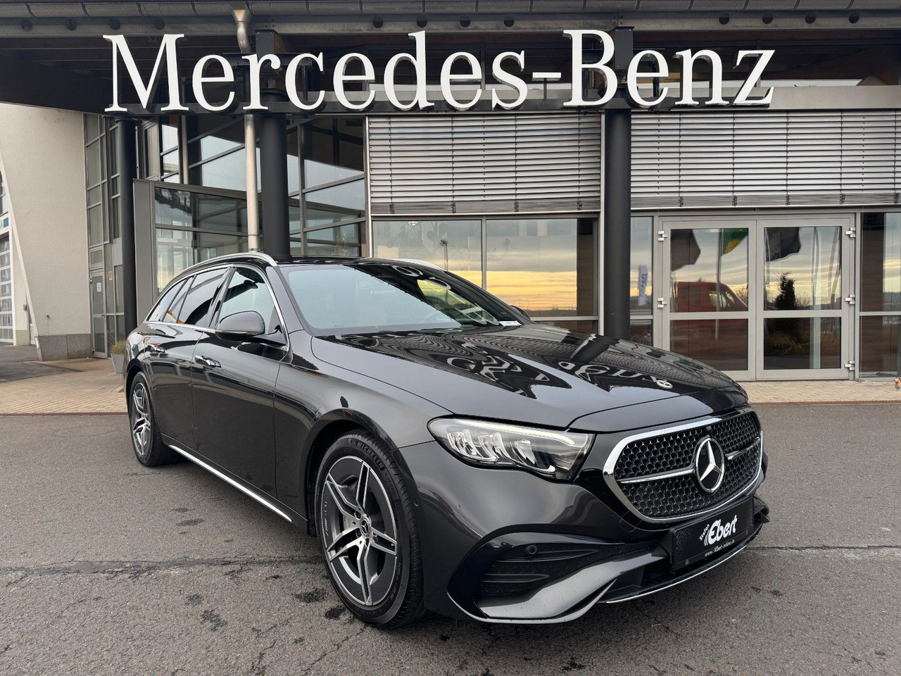 Mercedes-Benz E 220d T AMG+Hyperscreen+Leder+AHK+DistrPro+STH - Kombi: das Bild 2 Mercedes-Benz E 220d T AMG+Hyperscreen+Leder+AHK+DistrPro+STH - Kombi: das Bild 2