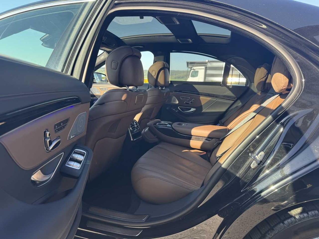Mercedes-Benz S 400d 4M AMG+Pano+Burm+Distr+Massage+ HUD - PKW: das Bild 2 Mercedes-Benz S 400d 4M AMG+Pano+Burm+Distr+Massage+ HUD - PKW: das Bild 2