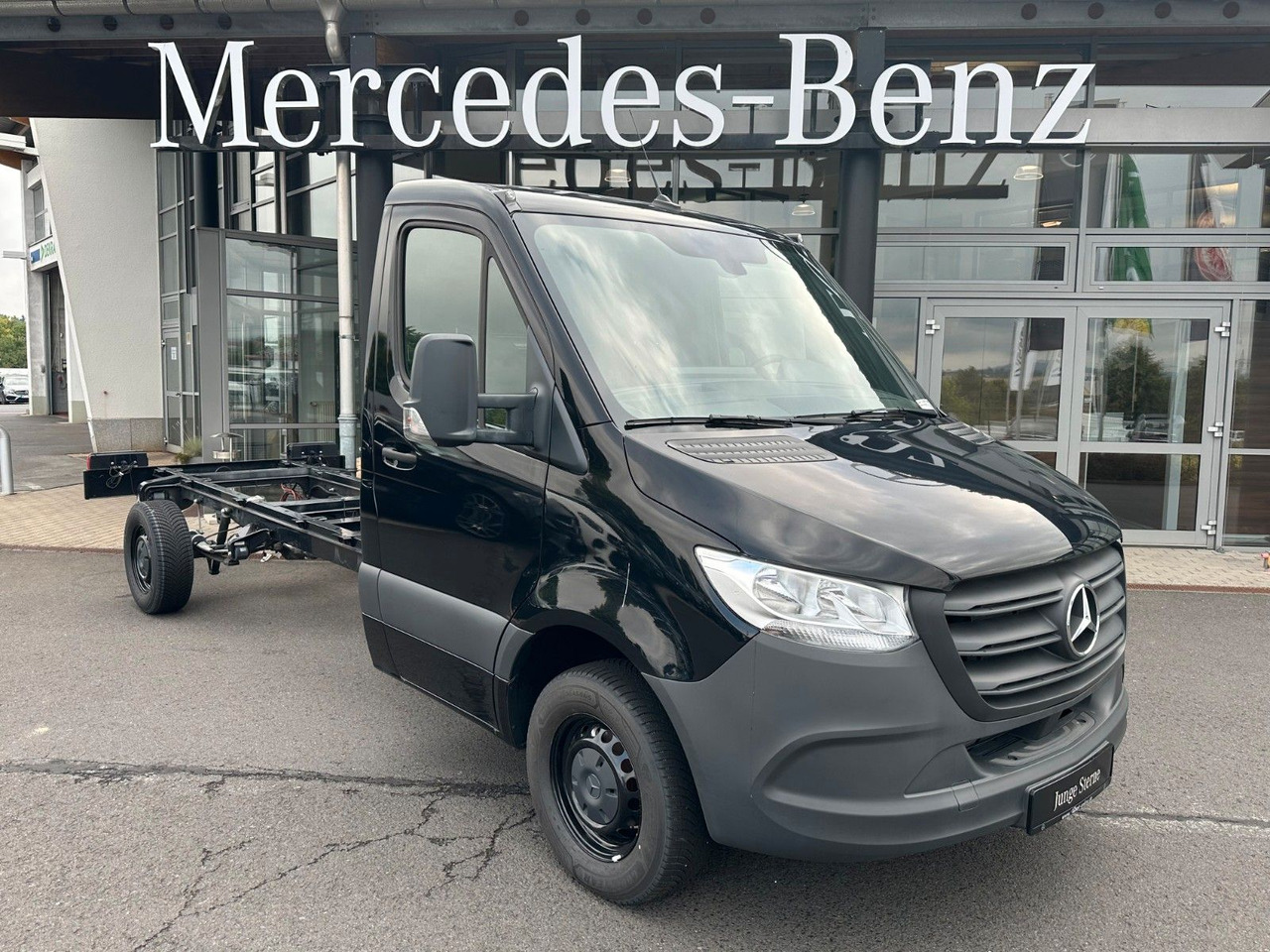Mercedes-Benz Sprinter 311 CDI 4325 Fahrgestell - Fahrgestell LKW: das Bild 1 Mercedes-Benz Sprinter 311 CDI 4325 Fahrgestell - Fahrgestell LKW: das Bild 1