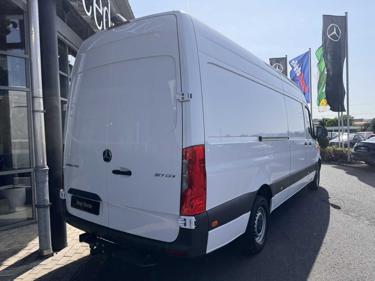 Mercedes-Benz Sprinter 317 CDI 4325 9G AHK3,5 Klima 360 SHZ - Kastenwagen: das Bild 4 Mercedes-Benz Sprinter 317 CDI 4325 9G AHK3,5 Klima 360 SHZ - Kastenwagen: das Bild 4