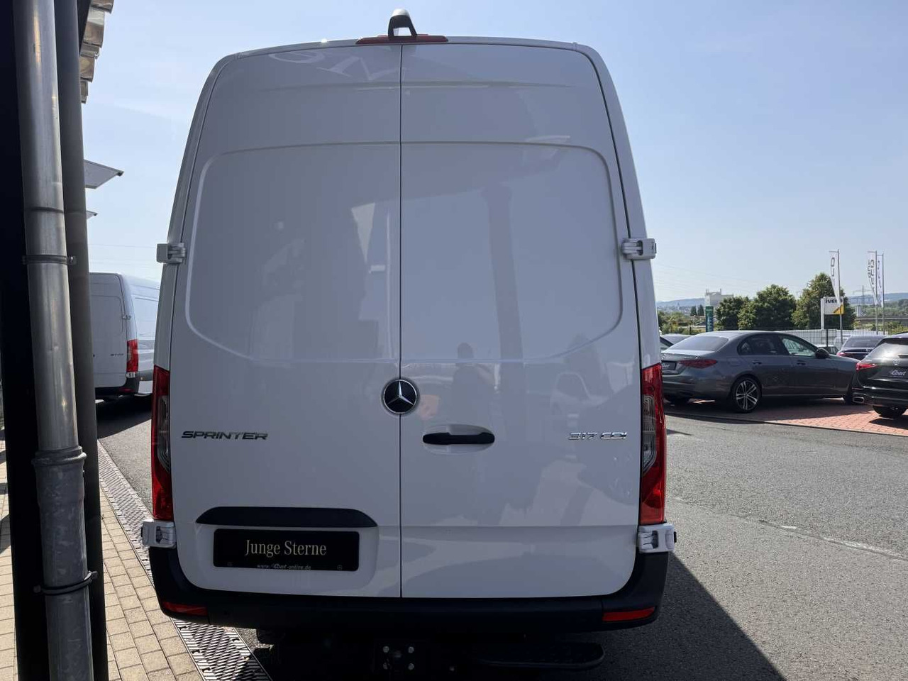 Mercedes-Benz Sprinter 317 CDI 4325 9G AHK3,5 Klima 360 SHZ - Kastenwagen: das Bild 5 Mercedes-Benz Sprinter 317 CDI 4325 9G AHK3,5 Klima 360 SHZ - Kastenwagen: das Bild 5