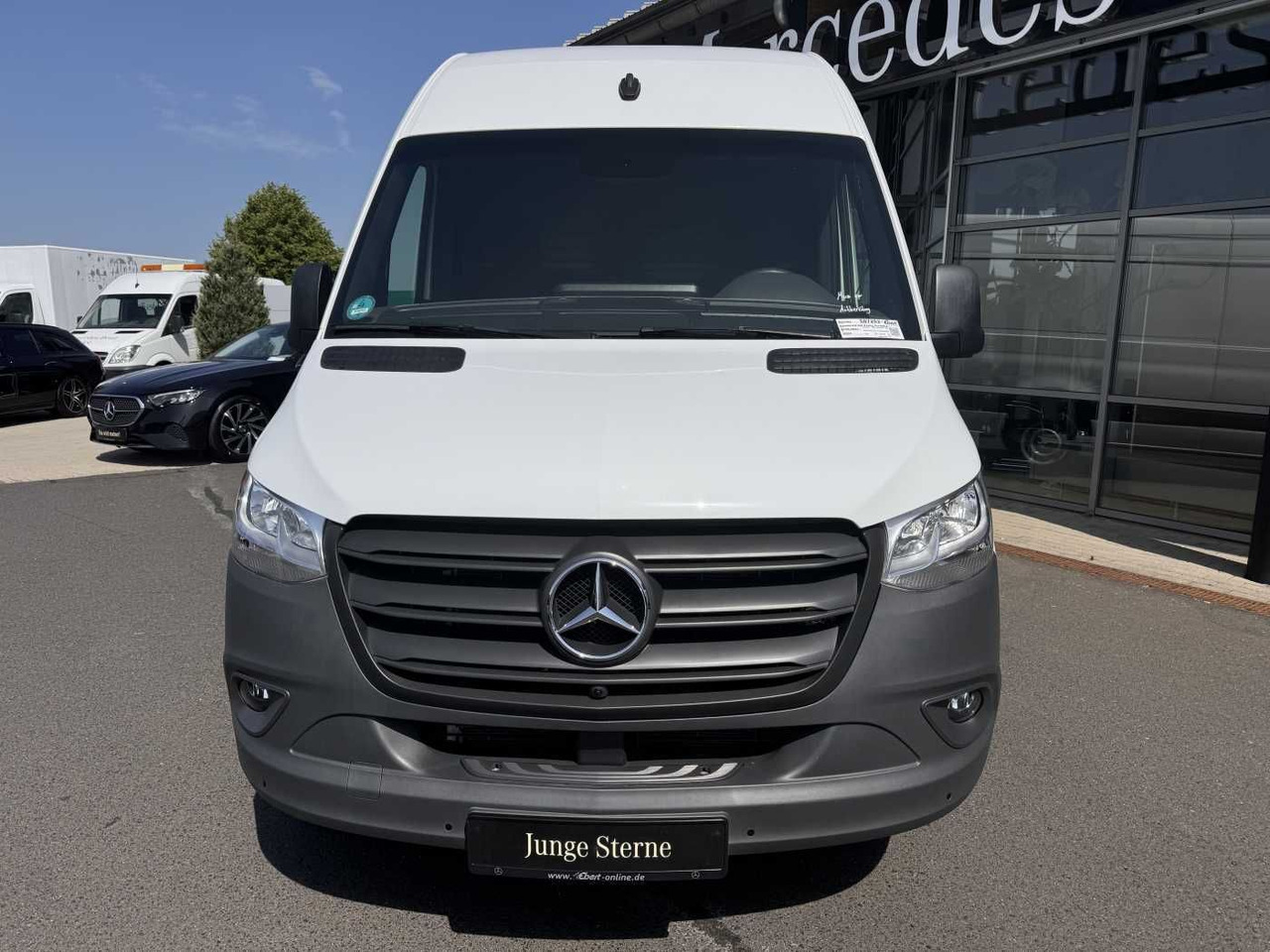 Mercedes-Benz Sprinter 317 CDI 4325 9G AHK3,5 Klima 360 SHZ - Kastenwagen: das Bild 2 Mercedes-Benz Sprinter 317 CDI 4325 9G AHK3,5 Klima 360 SHZ - Kastenwagen: das Bild 2