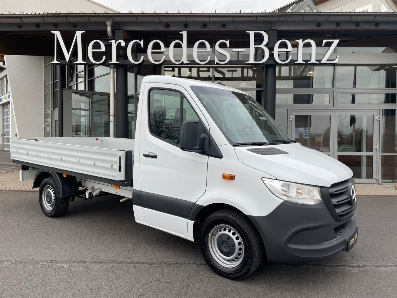 Mercedes-Benz Sprinter 317 CDI 9G 3665 Klima - Planen Transporter: das Bild 1 Mercedes-Benz Sprinter 317 CDI 9G 3665 Klima - Planen Transporter: das Bild 1