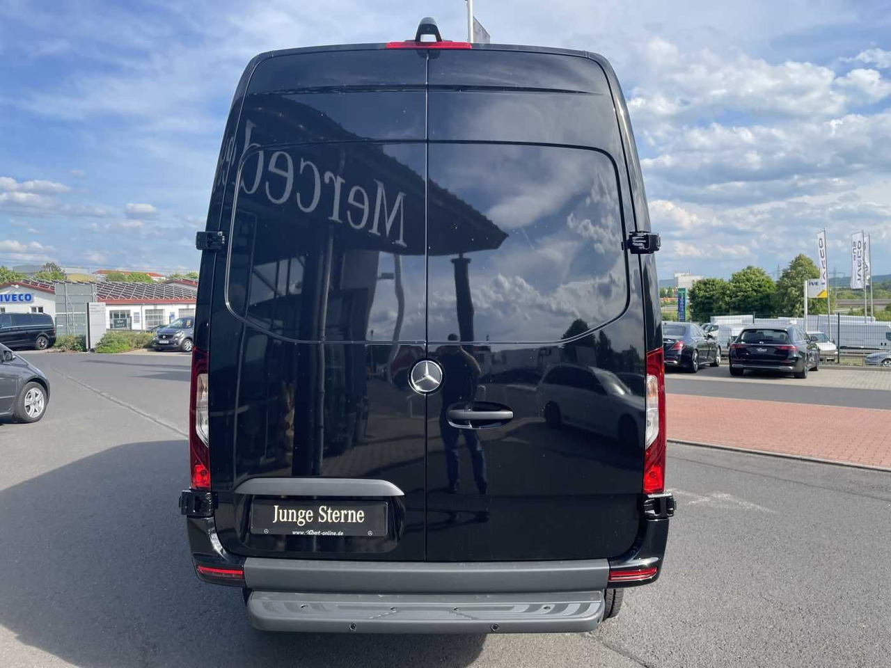 Mercedes-Benz Sprinter 319 CDI 4x4 3665 Klima Kamera MBUX LED - Kastenwagen: das Bild 4 Mercedes-Benz Sprinter 319 CDI 4x4 3665 Klima Kamera MBUX LED - Kastenwagen: das Bild 4