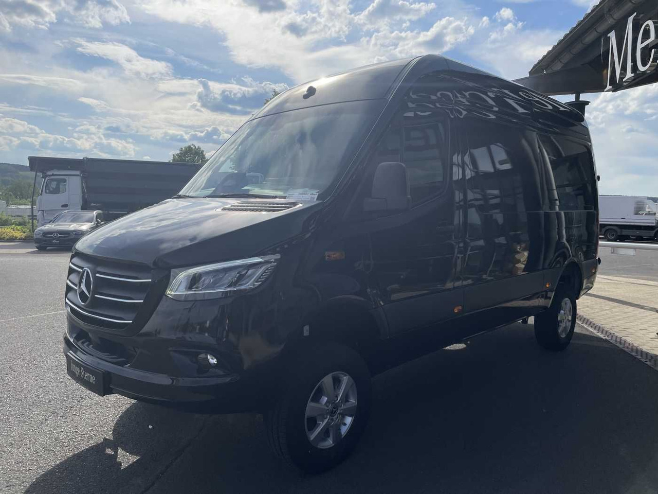 Mercedes-Benz Sprinter 319 CDI 4x4 3665 Klima Kamera MBUX LED - Kastenwagen: das Bild 2 Mercedes-Benz Sprinter 319 CDI 4x4 3665 Klima Kamera MBUX LED - Kastenwagen: das Bild 2