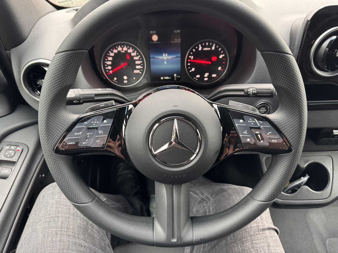 Kastenwagen Mercedes-Benz Sprinter 319 CDI 4x4 3665 Klima Standheiz AHK: das Bild 15