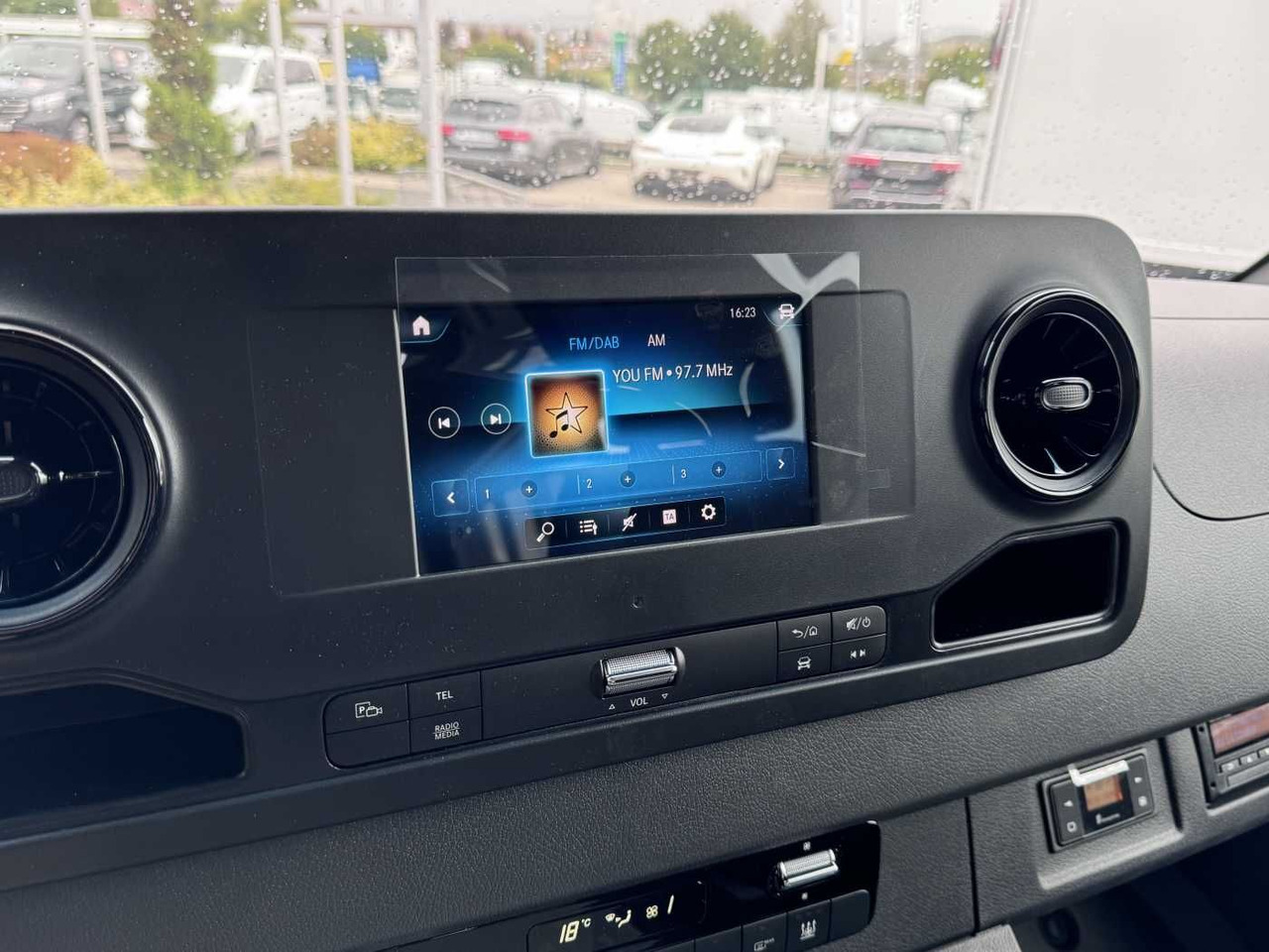 Kastenwagen Mercedes-Benz Sprinter 515 CDI Klima Warmluft Kamera MBUX: das Bild 15