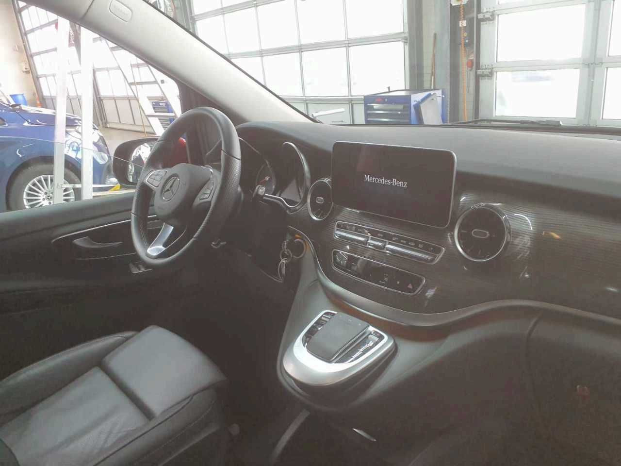 PKW Mercedes-Benz V 250 d Edition 6Sitze Kamera MBUX ILS Leder: das Bild 6