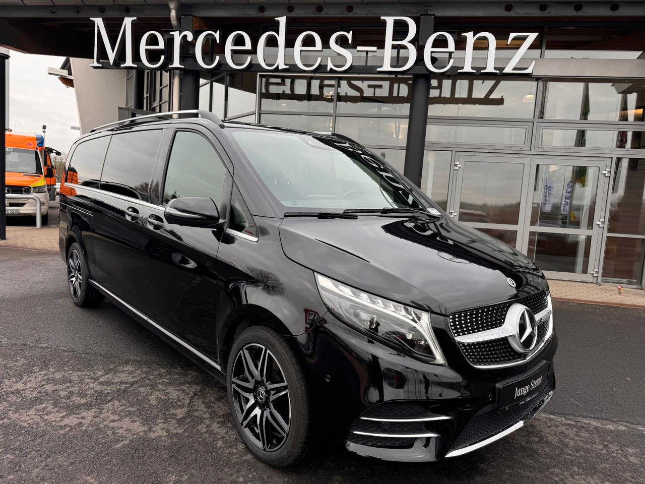 Mercedes-Benz V 300 4MATIC AVA ED AMG Extral AIRMATIC Stdh AHK - Kombi: das Bild 1 Mercedes-Benz V 300 4MATIC AVA ED AMG Extral AIRMATIC Stdh AHK - Kombi: das Bild 1