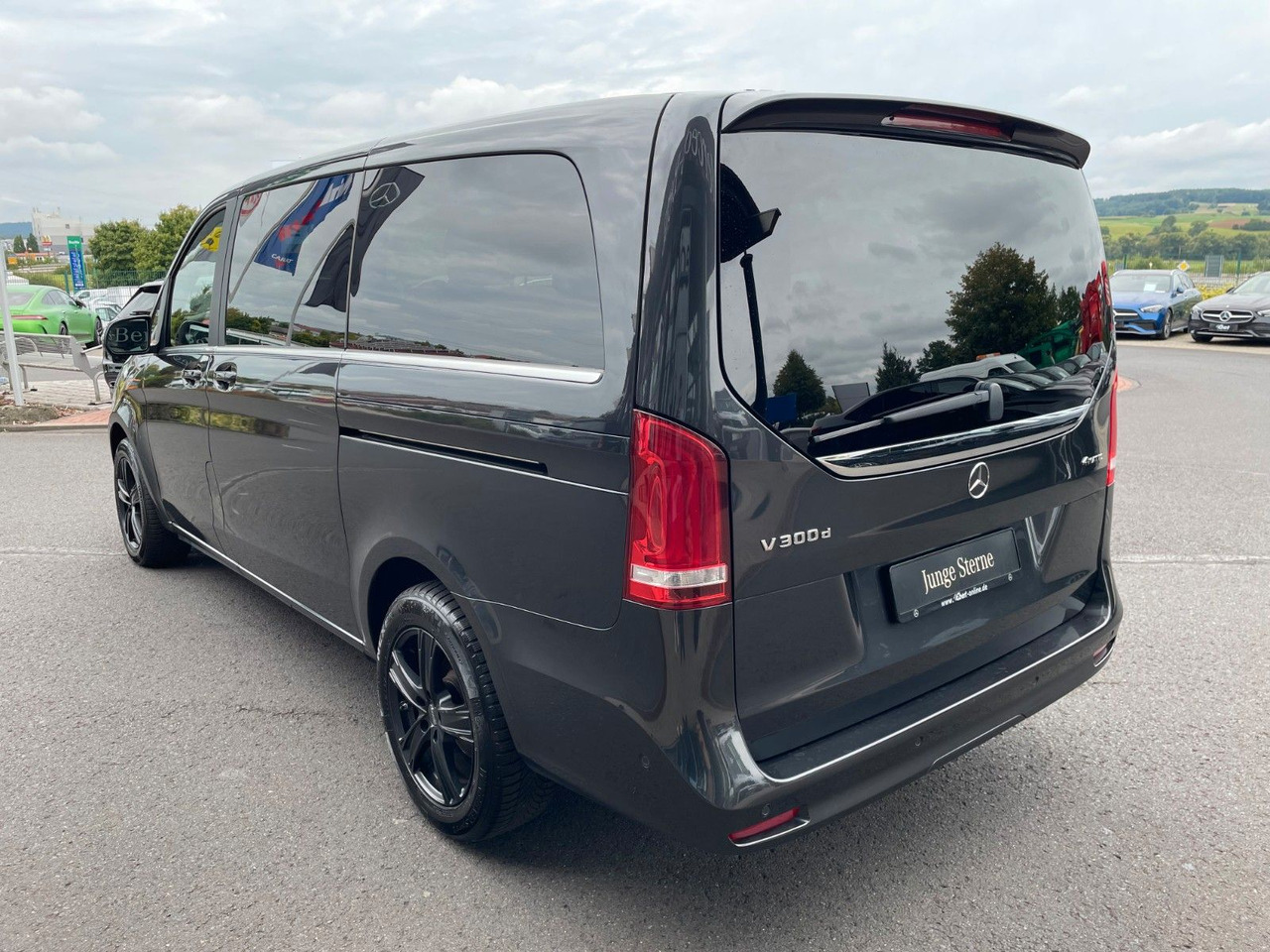 Mercedes-Benz V 300 d AVA ED 4MATIC Sitzklima Burmester 6Sitze - Kombi: das Bild 3 Mercedes-Benz V 300 d AVA ED 4MATIC Sitzklima Burmester 6Sitze - Kombi: das Bild 3
