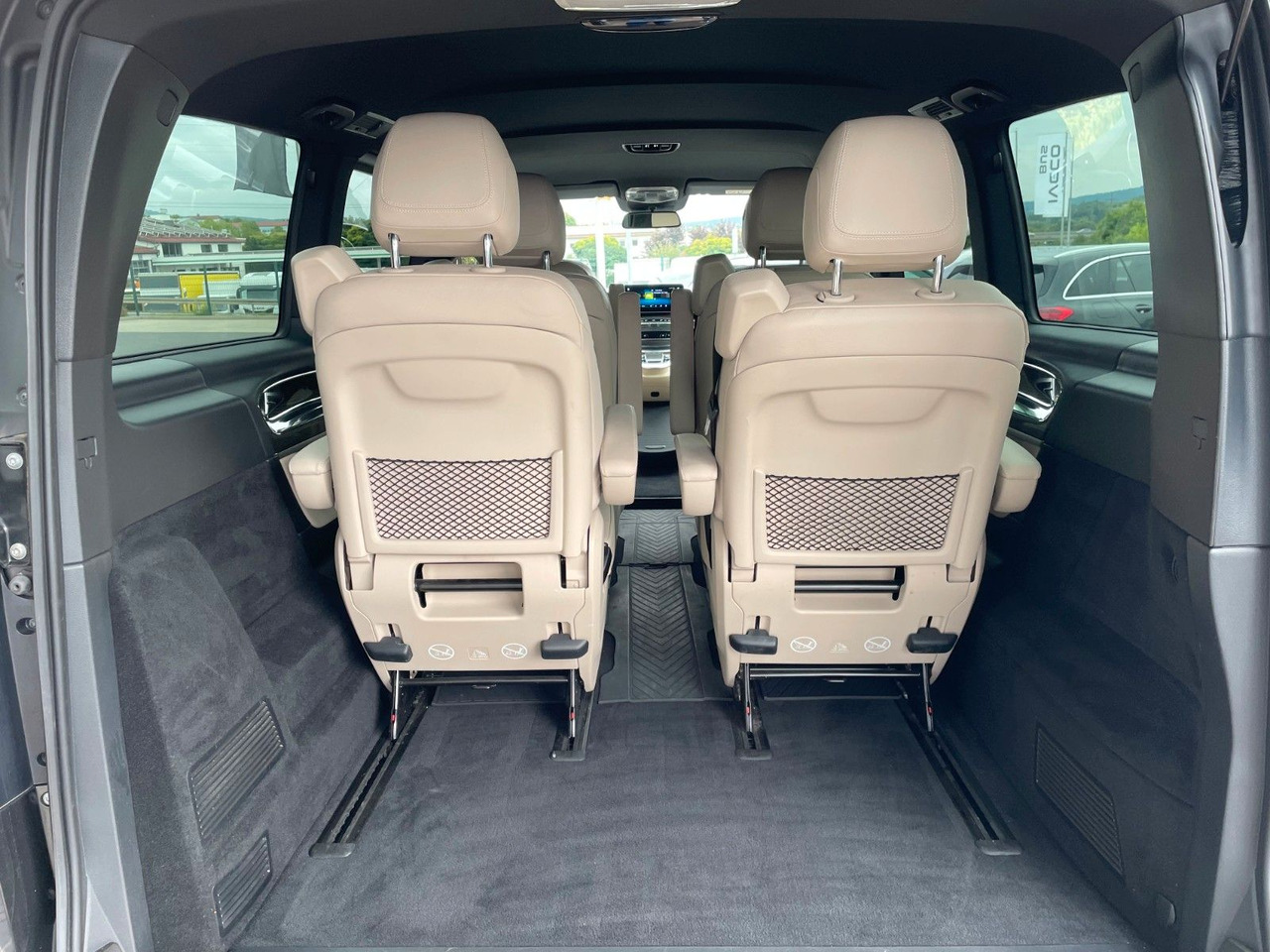 Mercedes-Benz V 300 d AVA ED 4MATIC Sitzklima Burmester 6Sitze - Kombi: das Bild 5 Mercedes-Benz V 300 d AVA ED 4MATIC Sitzklima Burmester 6Sitze - Kombi: das Bild 5