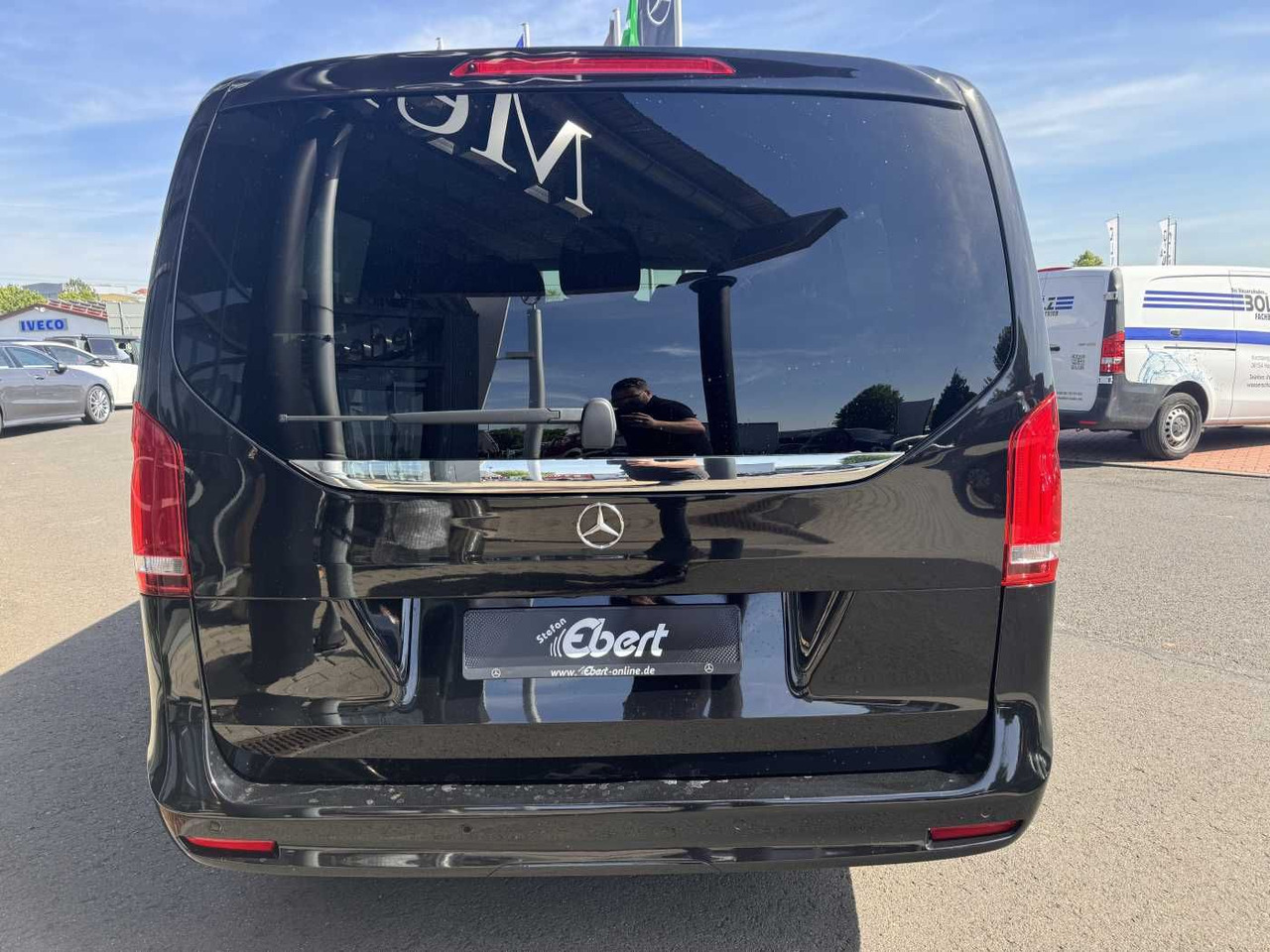 Mercedes-Benz V 300 d AVA Extralang AIRMATIC Standheiz 360Kam - Personentransporter: das Bild 5 Mercedes-Benz V 300 d AVA Extralang AIRMATIC Standheiz 360Kam - Personentransporter: das Bild 5