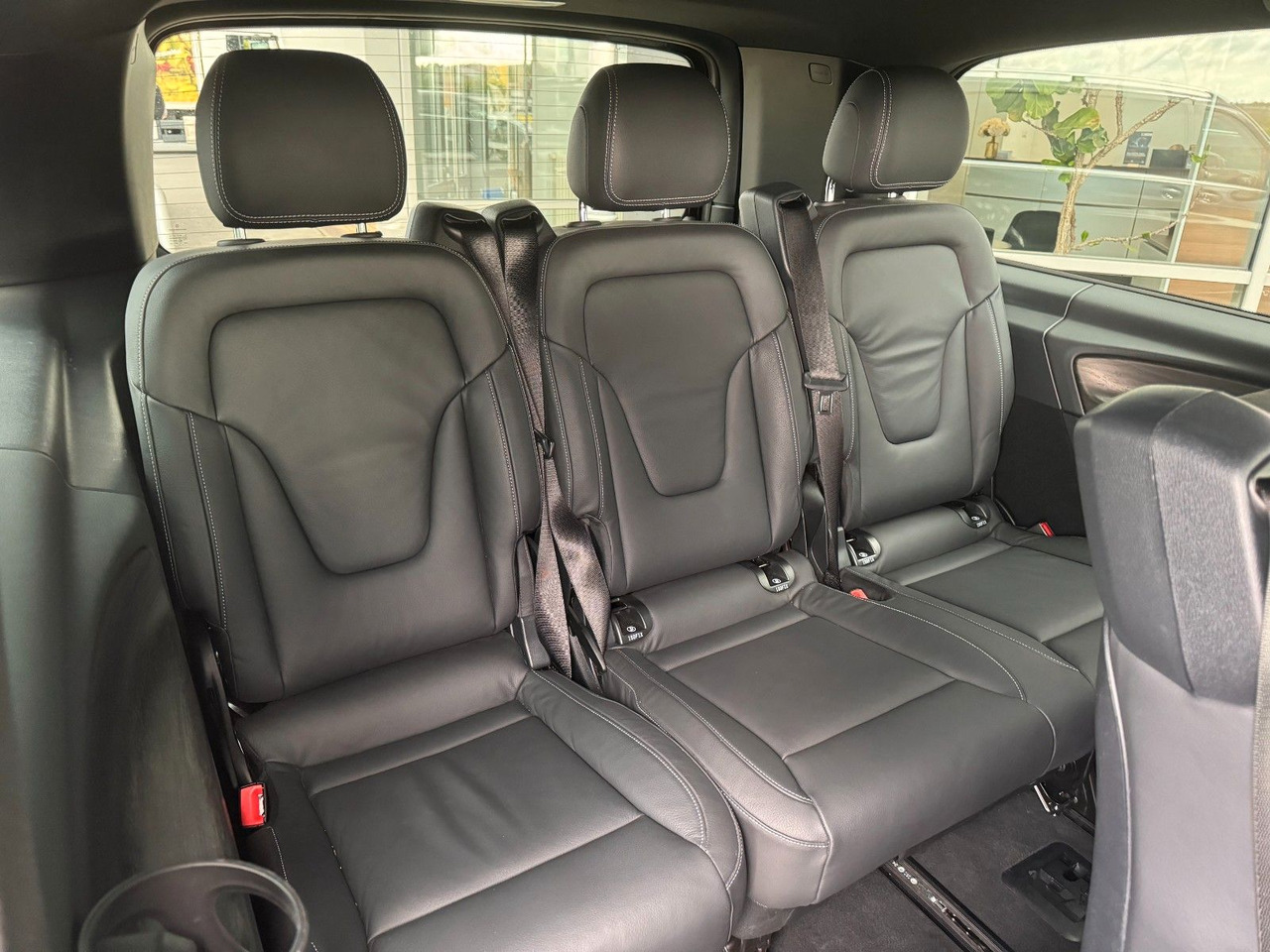 Kombi Mercedes-Benz V 300 d AVANTGARDE Extralang 360Kamera Standheiz: das Bild 8
