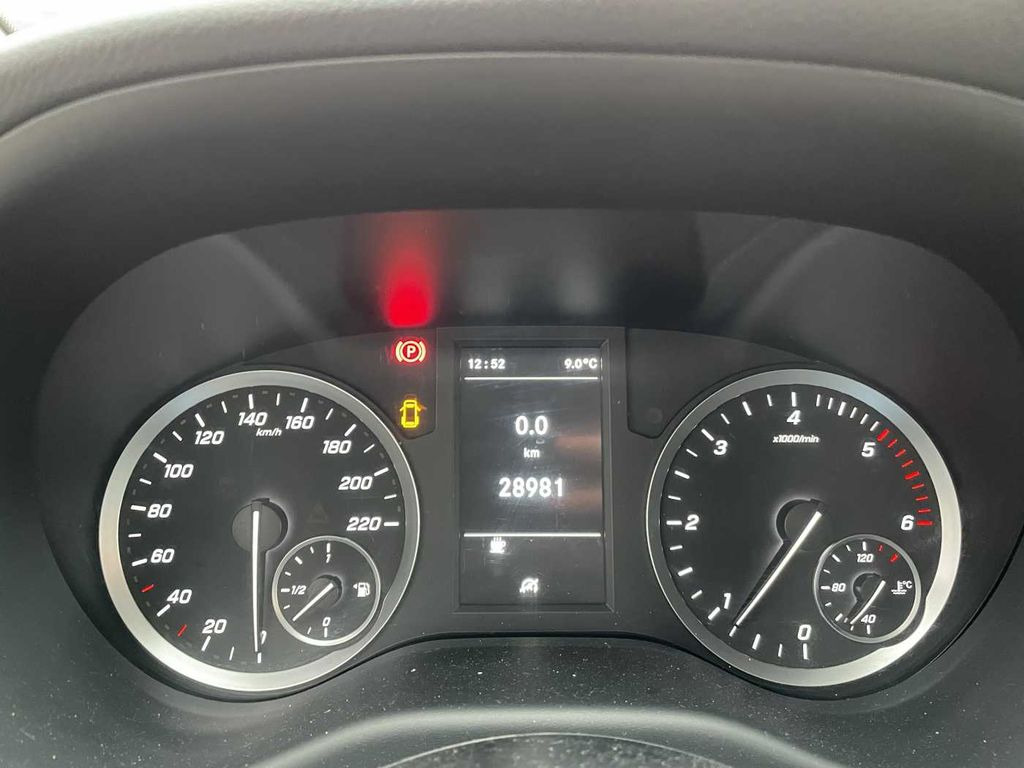 Kastenwagen Mercedes-Benz Vito 114 CDI 3200 Klima Kamera AHK Navi Tempomat Mercedes-Benz Vito 114 CDI 3200 Klima Kamera AHK Navi Tempomat: das Bild 9 Kastenwagen Mercedes-Benz Vito 114 CDI 3200 Klima Kamera AHK Navi Tempomat Mercedes-Benz Vito 114 CDI 3200 Klima Kamera AHK Navi Tempomat: das Bild 9