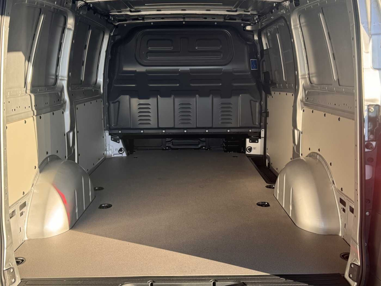 Kleintransporter, Elektro-Transporter neu kaufen Mercedes-Benz eVito 112 Audio 30 Sitzheizung Kamera Tempomat: das Bild 6